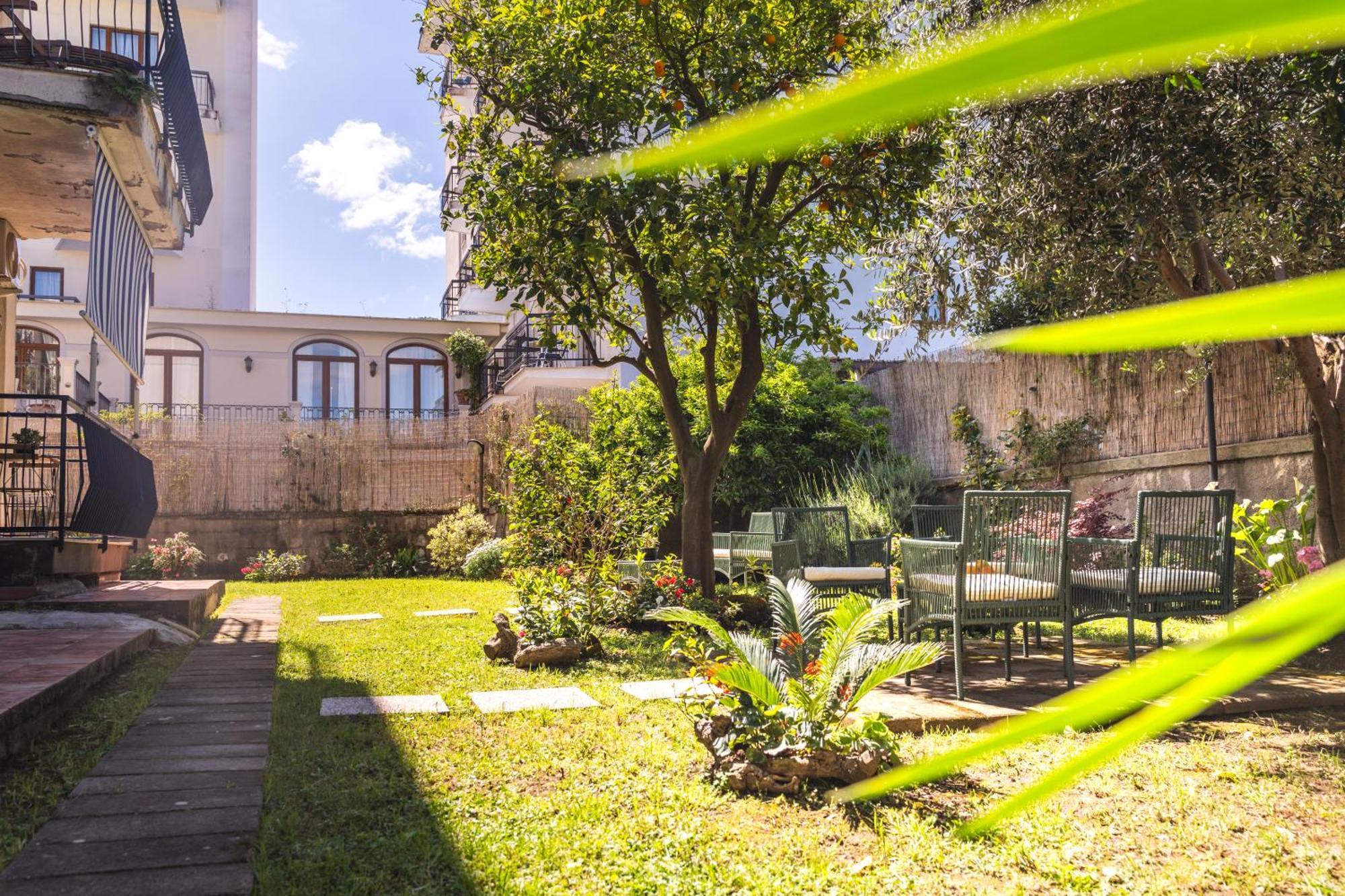 Sorrento Hidden Garden & Rooms Экстерьер фото